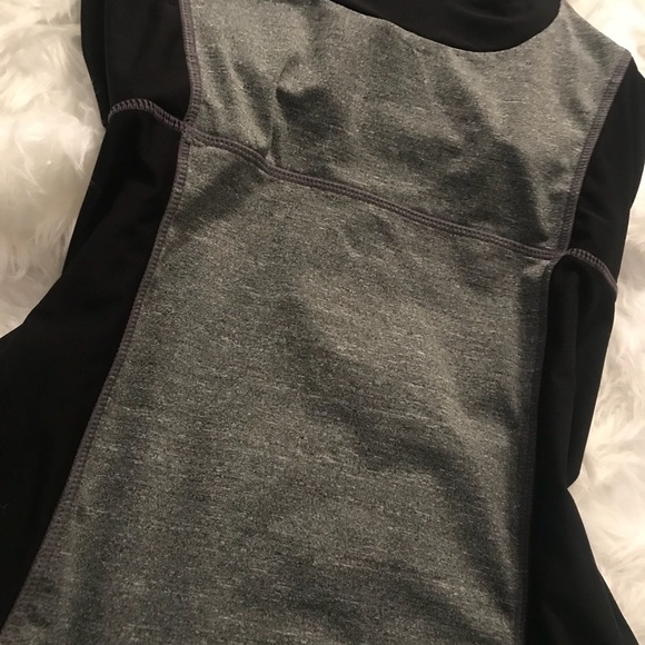 🎀WORKOUT TANK🎀 - Picture 2 of 3